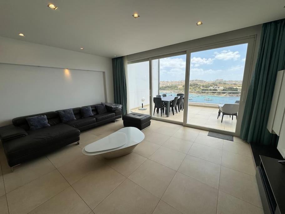 Penthouse -Centre Of Sliema - Best View In Malta Εξωτερικό φωτογραφία