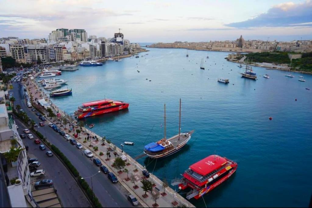 Penthouse -Centre Of Sliema - Best View In Malta Εξωτερικό φωτογραφία